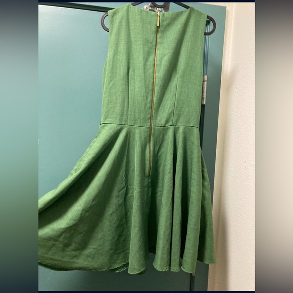ModCloth “Luck be lady Green” timeless green dress - Picture 6 of 11